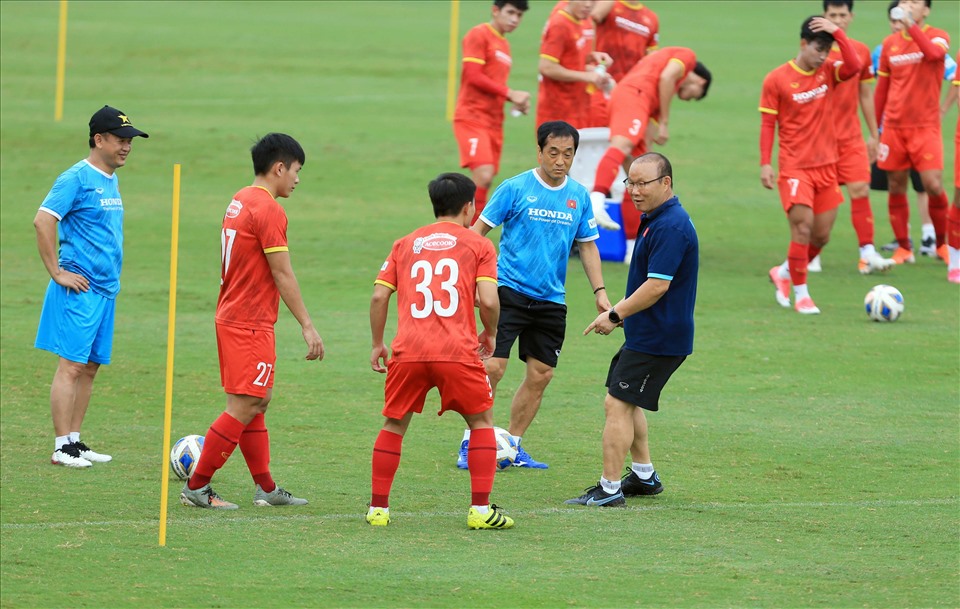Phương án giúp cho Thành Chung và toàn đội tuyển Việt Nam thi đấu tốt hơn
