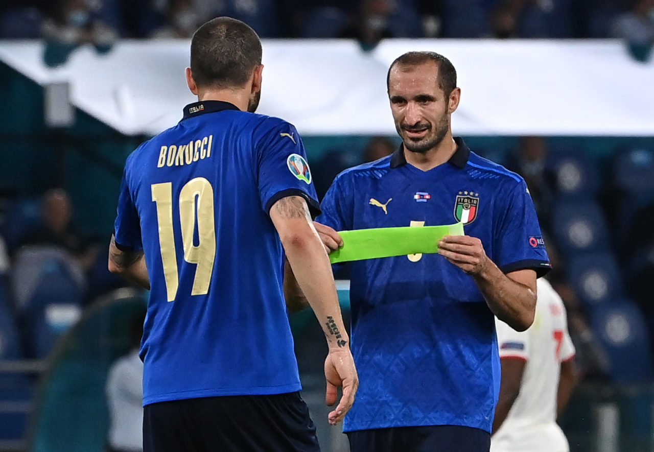 Bonucci và Chiellini là cầu thủ ghi bàn lớn tuổi nhất trận chung kết Euro