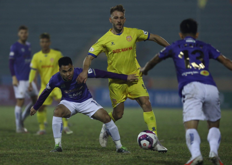 Nam Định có nguy cơ vắng mặt tại V-League 2022